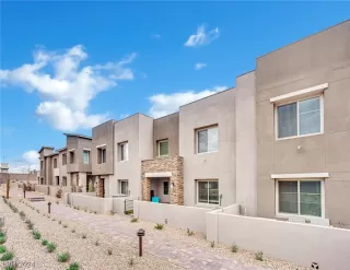 Photo #2: 2564017 Listing 