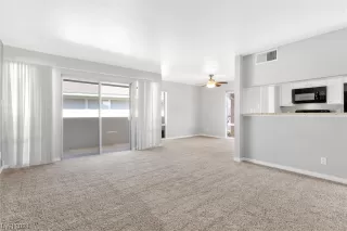 Photo #4: 2564024 Listing 