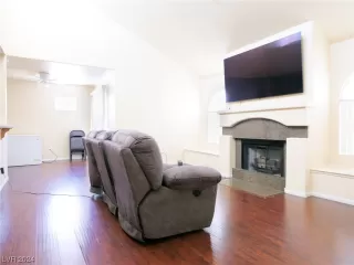 Photo #1: 2564026 Listing