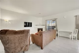 Photo #4: 2564028 Listing 