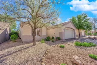 Photo #1: 2564043 Listing