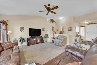 Photo #5: 2564043 Listing