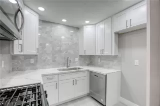 Photo #4: 2564074 Listing