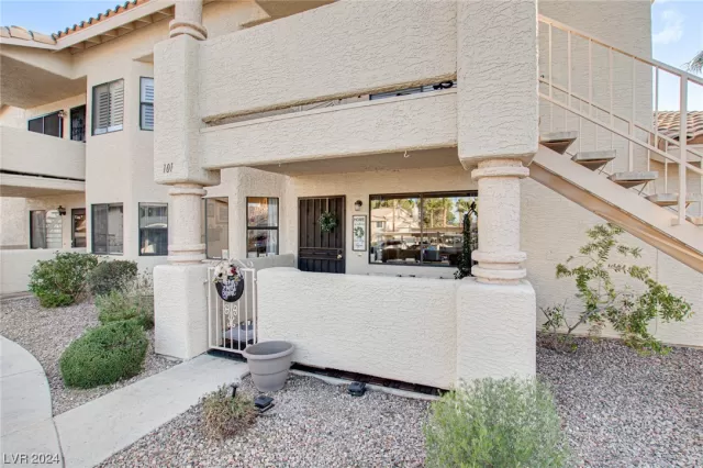 MLS: 2564075 Condo For Sale