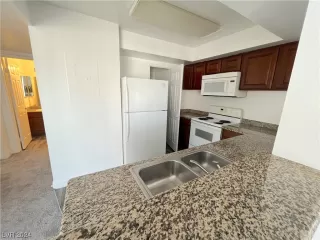 Photo #5: 2564082 Listing 