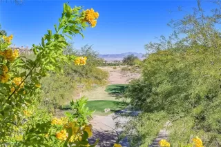 Photo #1: 2564088 Listing