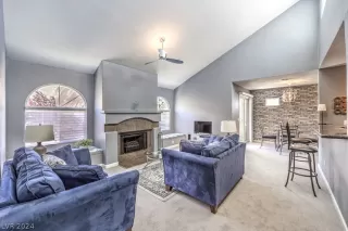 Photo #6: 2564091 Listing 