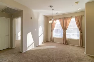 Photo #2: 2564092 Listing 