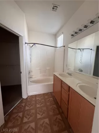 Photo #2: 2564106 Listing 