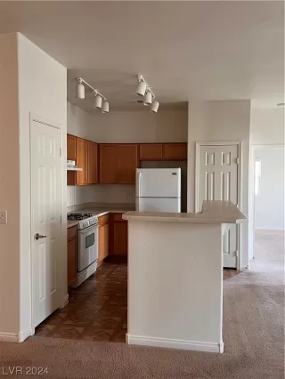 Photo #5: 2564106 Listing 