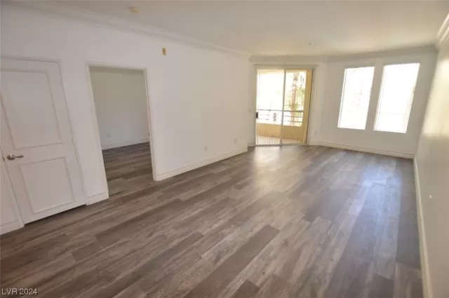 MLS: 2564115 Condo For Sale