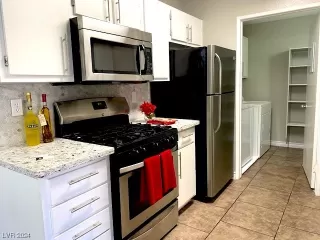 Photo #4: 2564120 Listing 