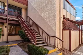 Photo #1: 2564158 Listing