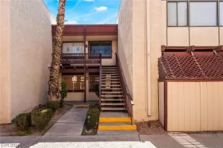 Photo #2: 2564158 Listing