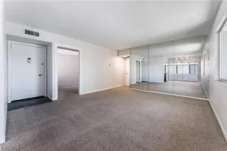 Photo #5: 2564158 Listing