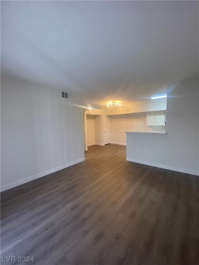 MLS: 2564212 Condo For Sale