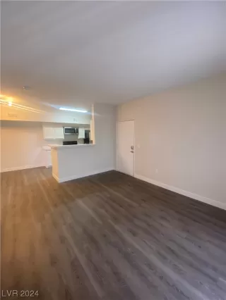 Photo #2: 2564212 Listing 