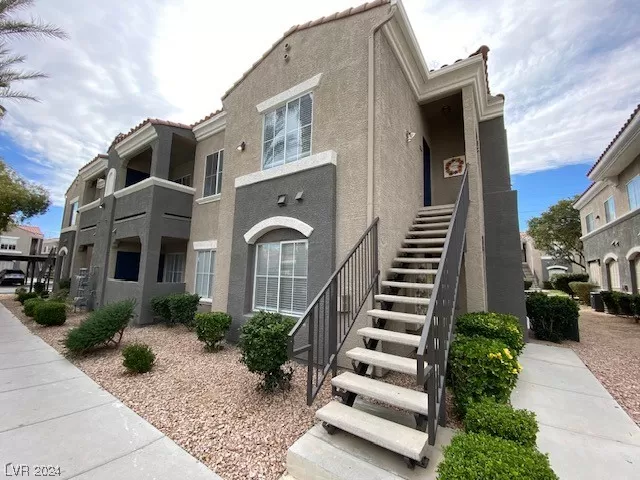 MLS: 2564222 Condo For Sale