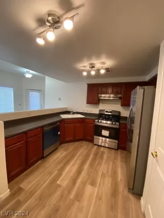 Photo #1: 2564222 Listing