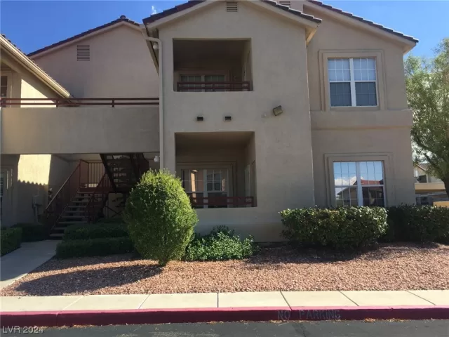 MLS: 2564254 Condo For Sale
