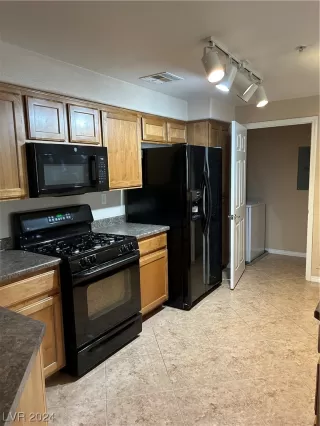 Photo #2: 2564272 Listing 