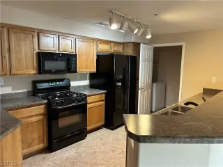 Photo #3: 2564272 Listing 