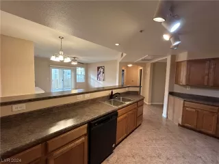 Photo #4: 2564272 Listing 
