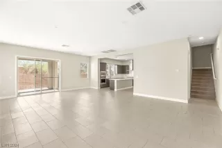 Photo #6: 2564283 Listing