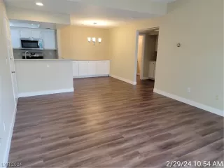 Photo #2: 2564304 Listing 