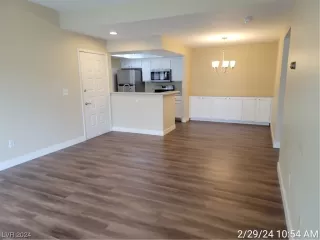 Photo #3: 2564304 Listing 