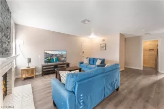 Photo #2: 2564330 Listing 