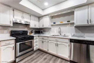 Photo #6: 2564330 Listing 