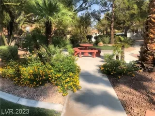 Photo #3: 2564419 Listing 