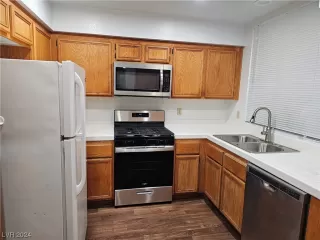 Photo #3: 2564423 Listing 