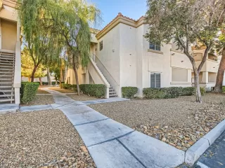 Photo #3: 2564429 Listing