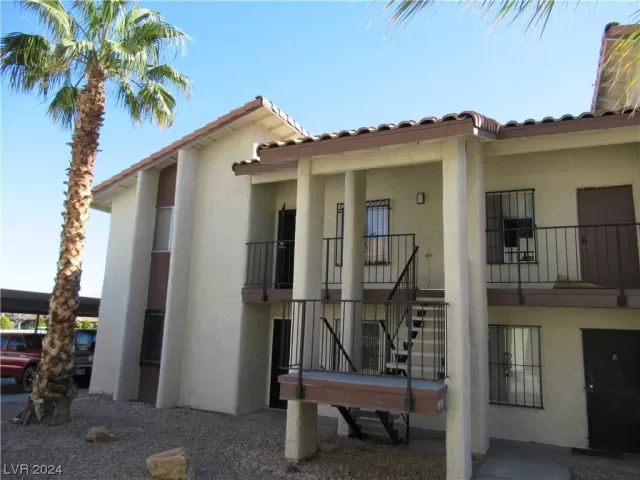 MLS: 2564431 Condo For Sale