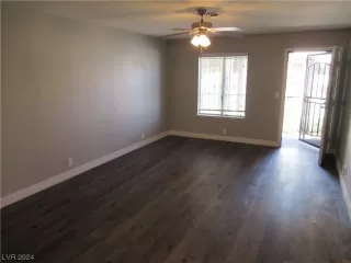 Photo #2: 2564431 Listing 