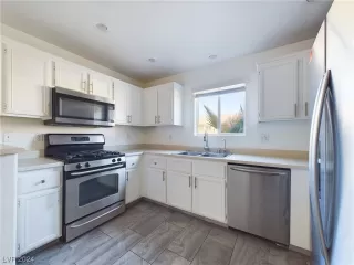 Photo #6: 2564454 Listing 