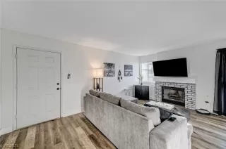 Photo #1: 2564469 Listing