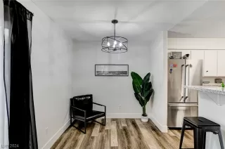 Photo #4: 2564469 Listing