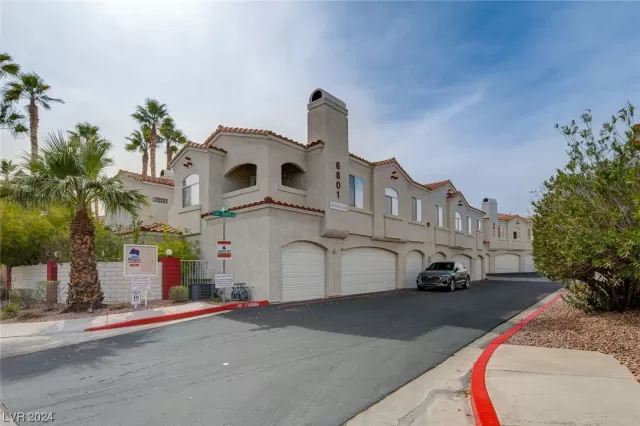 MLS: 2564470 Condo For Sale