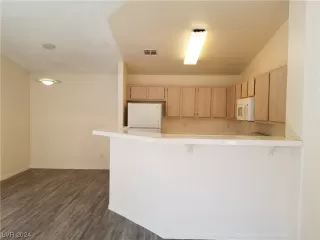 Photo #3: 2564481 Listing 