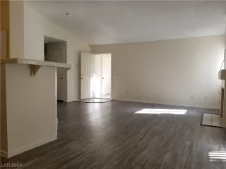 Photo #6: 2564481 Listing 