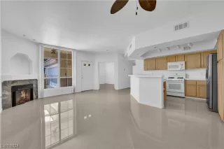 Photo #5: 2564483 Listing