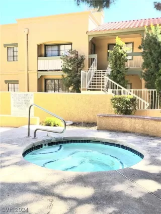 Photo #1: 2564502 Listing 