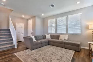 Photo #5: 2564518 Listing 
