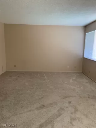 Photo #4: 2564530 Listing