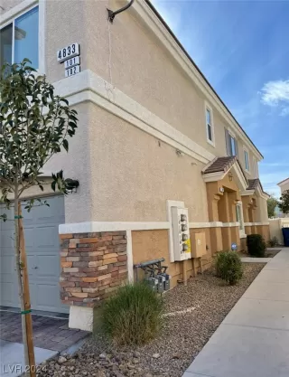 Photo #1: 2564537 Listing 