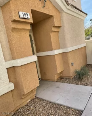 Photo #2: 2564537 Listing 
