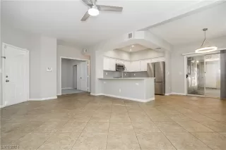 Photo #2: 2564540 Listing